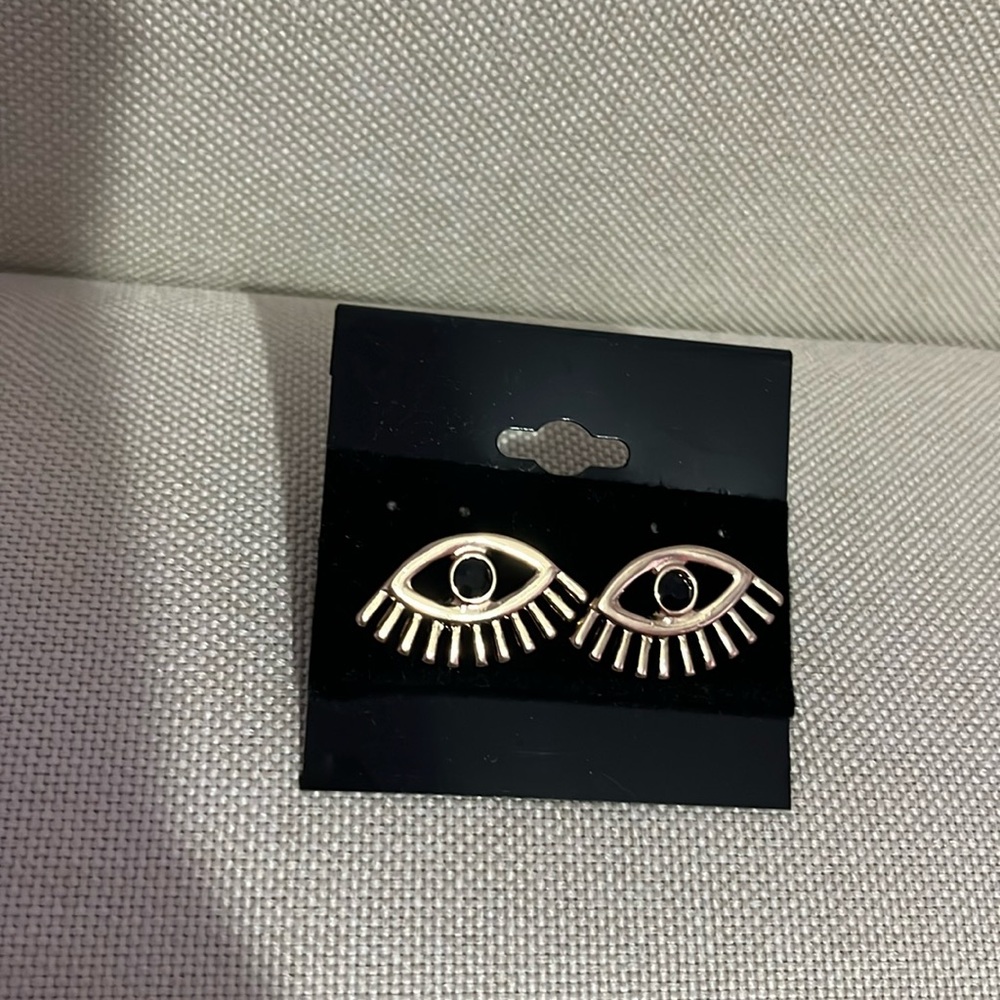 Cute earrings
